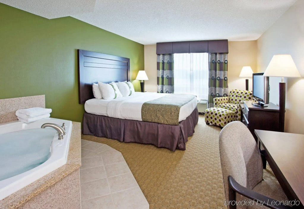 Holiday Inn Toledo - Maumee I-80/90 by IHG