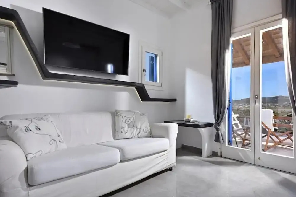 Fulfill your Holiday Dreams at Mikonos