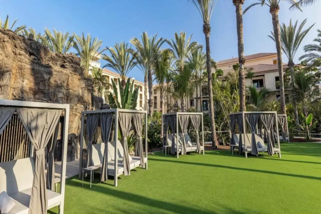 Unique Club at Lopesan Costa Meloneras Resort