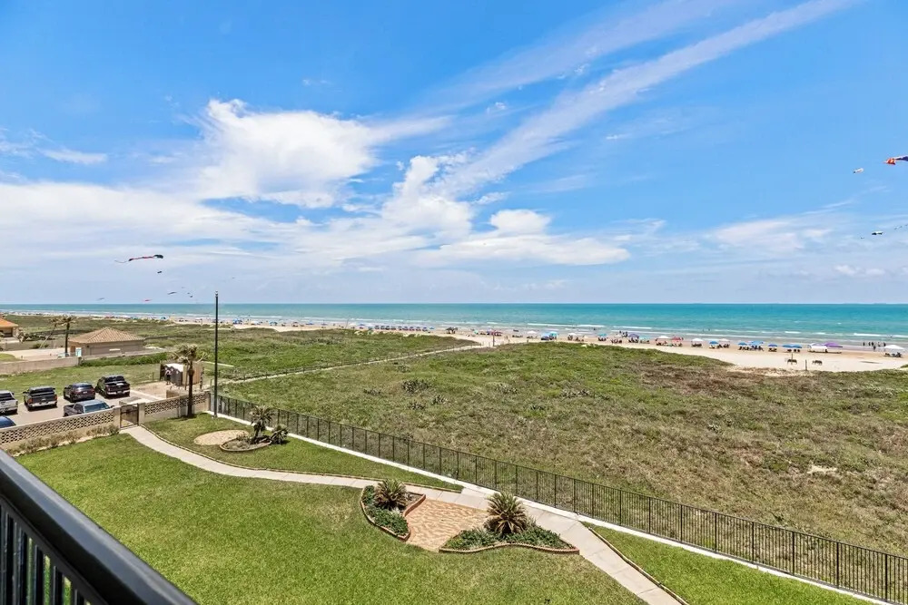 2BR w/ Gulf-view Balcony: Suntide III - Unit 404