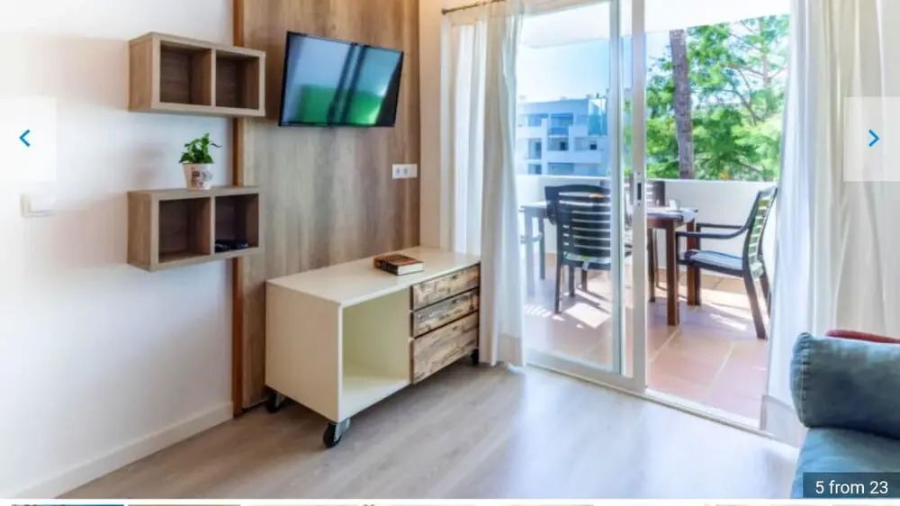 Apartment With 2 Bedrooms in Roses, With Shared Pool, Enclosed Garden and Wifi Near the Beach