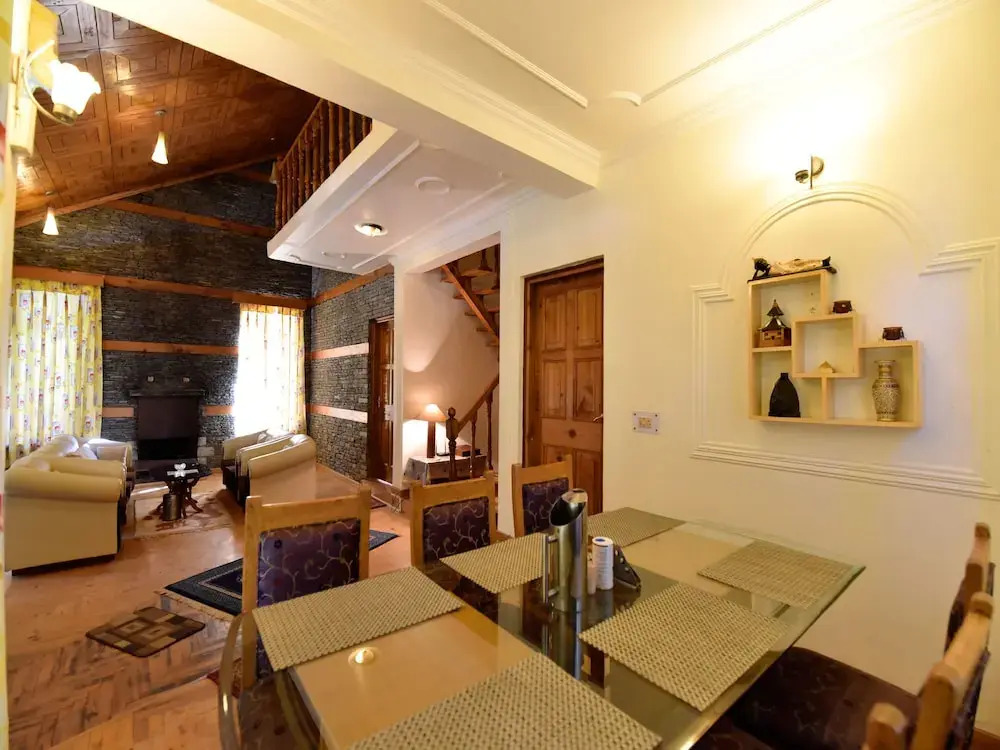 OYO 13352 Home Modern Stay 3BHK Hadimba Temple