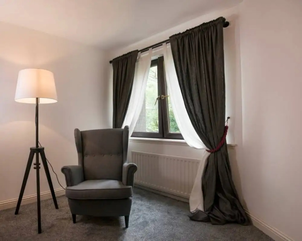 2 Bedroom Flat in Central Location Sleeps 4