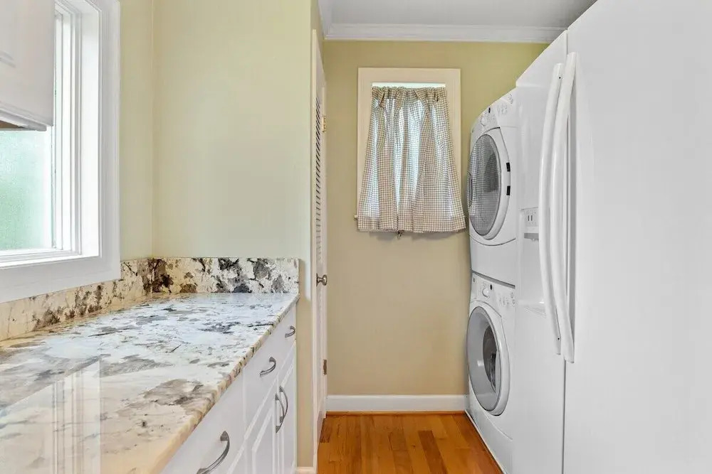 Updated 1-bedroom House in Baton Rouge