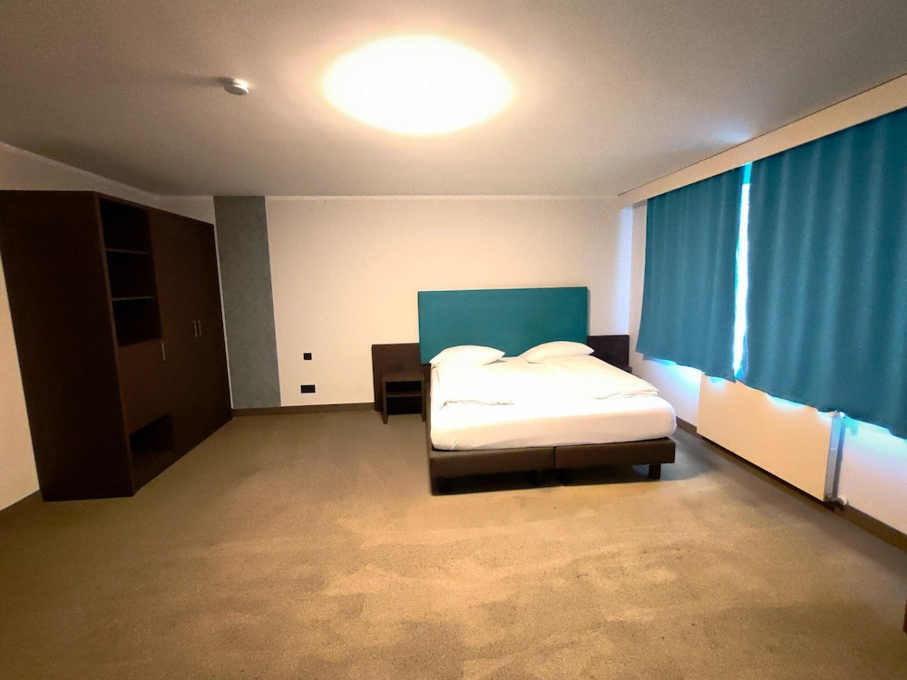 Koblenz Hotel Valley Suite With Hot Tub