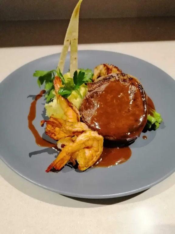 One Extra Free Night Staying 3 Nights Intl Chef & Yacht - Brekky Available