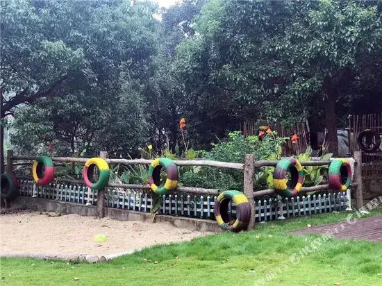 Ningbo Mirror Lake Resort