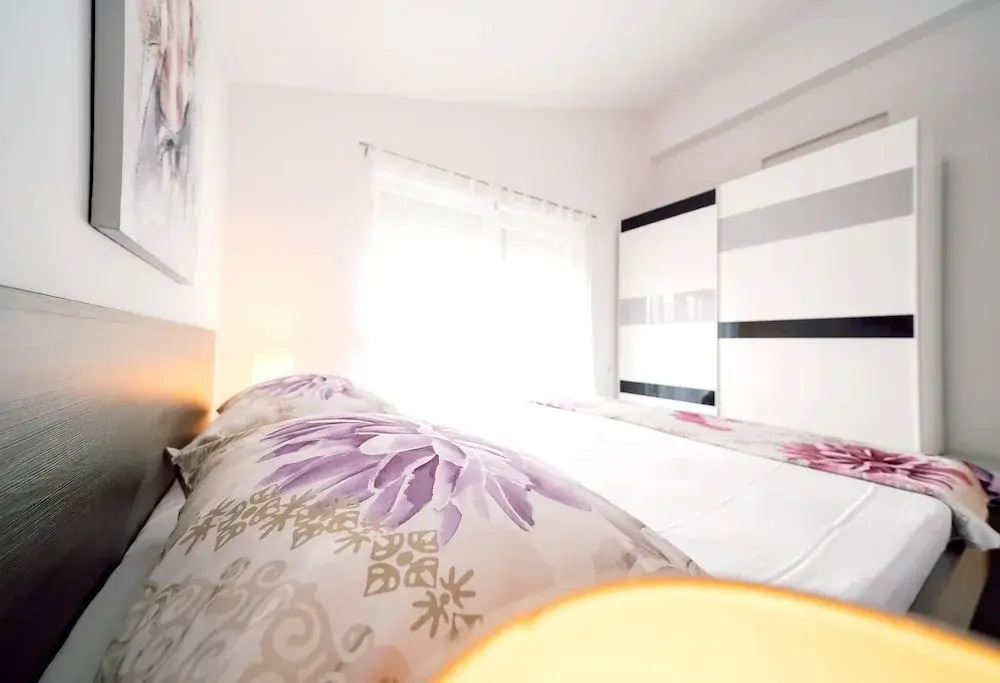 Apartment With one Bedroom in Ljubac, With Wonderful sea View, Pool Ac