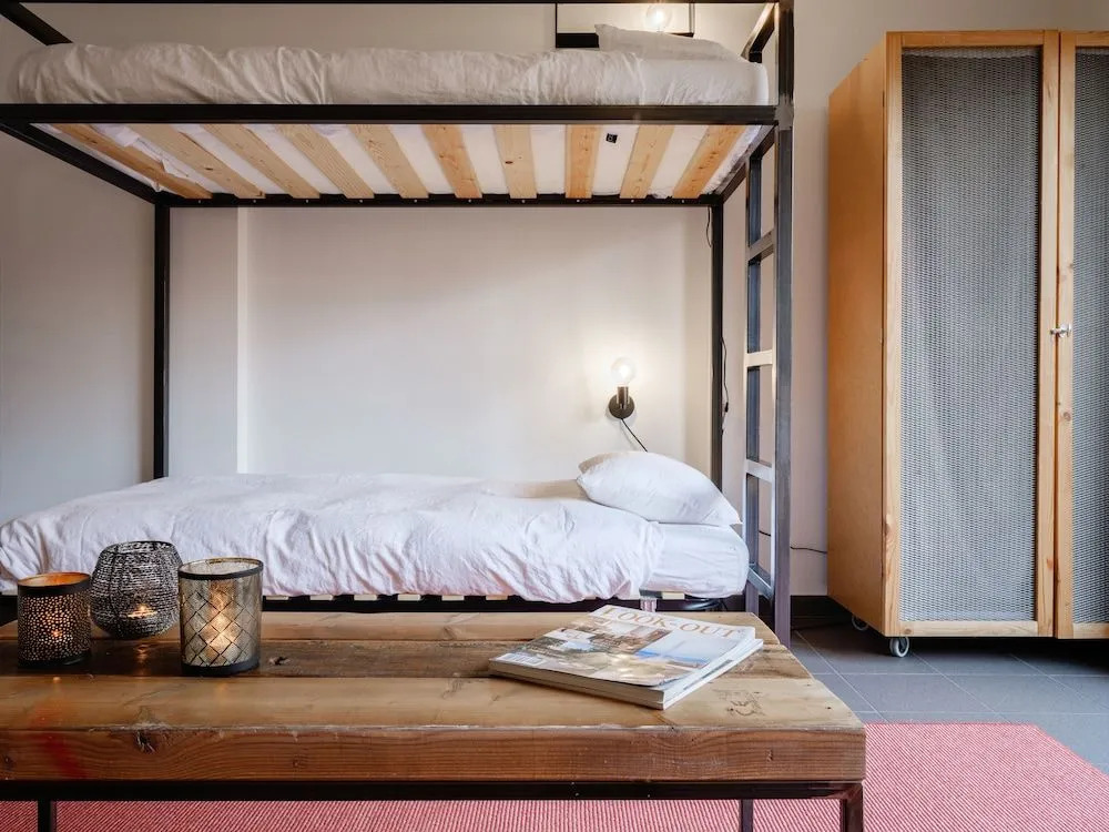 Edville Studio Riverside