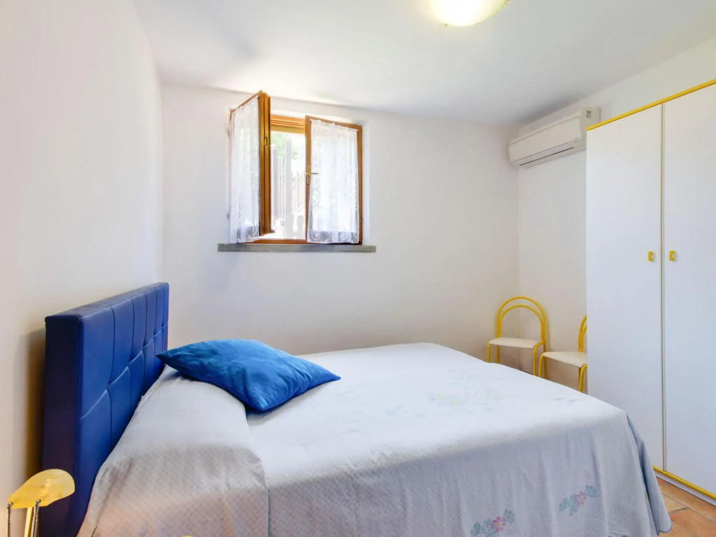 Serene Holiday Home in Urbino with Private Pool