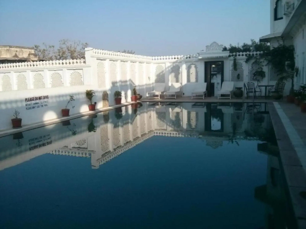 Jarokha Haveli