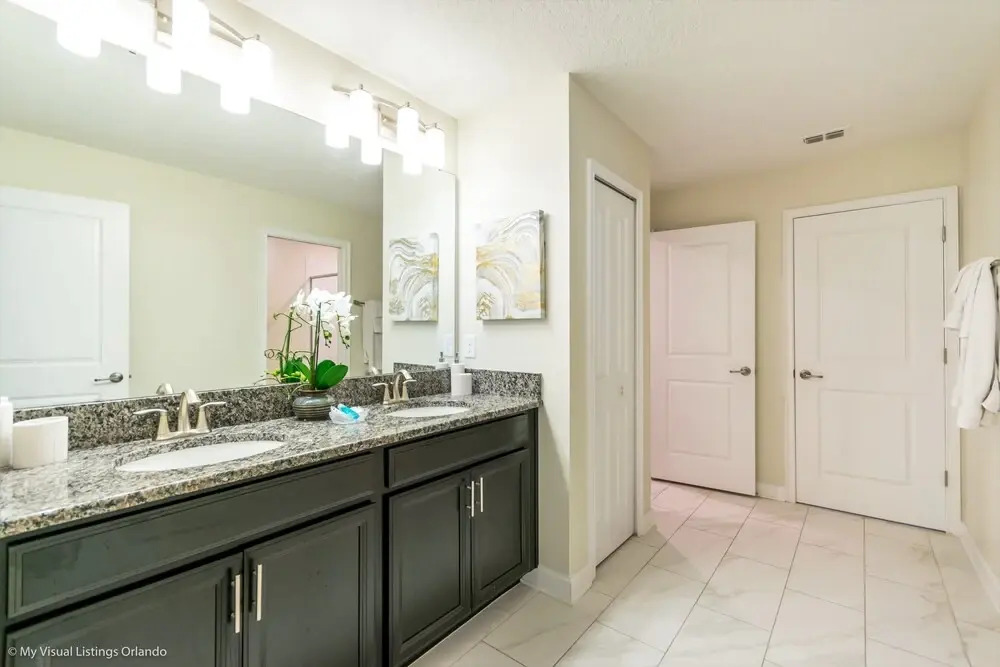 1551 Observer Lane