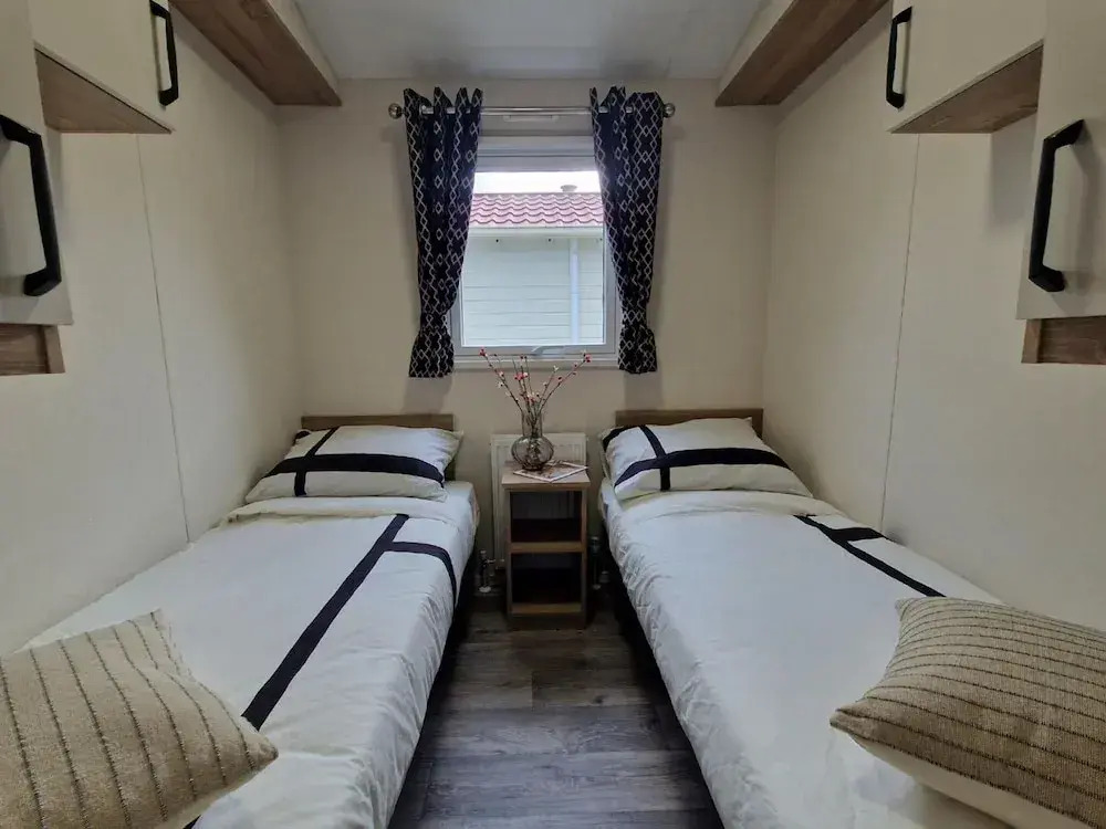 Cozy Chalet With Spacious Garden on a Holiday Park