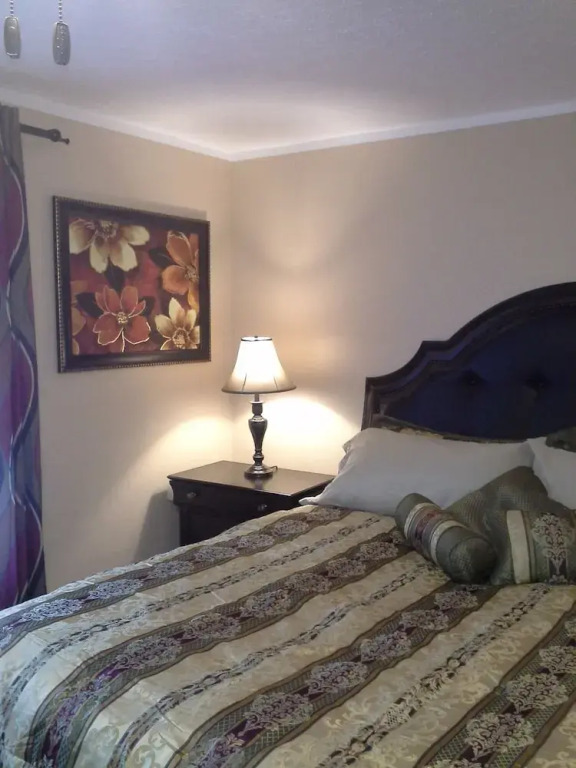 JARVIS Edgewater Park & Beach Villa-Hotel