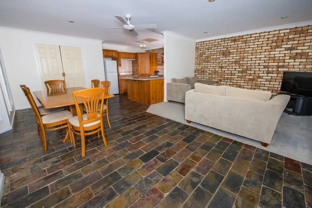 Whitesands Road, Unit 2/12