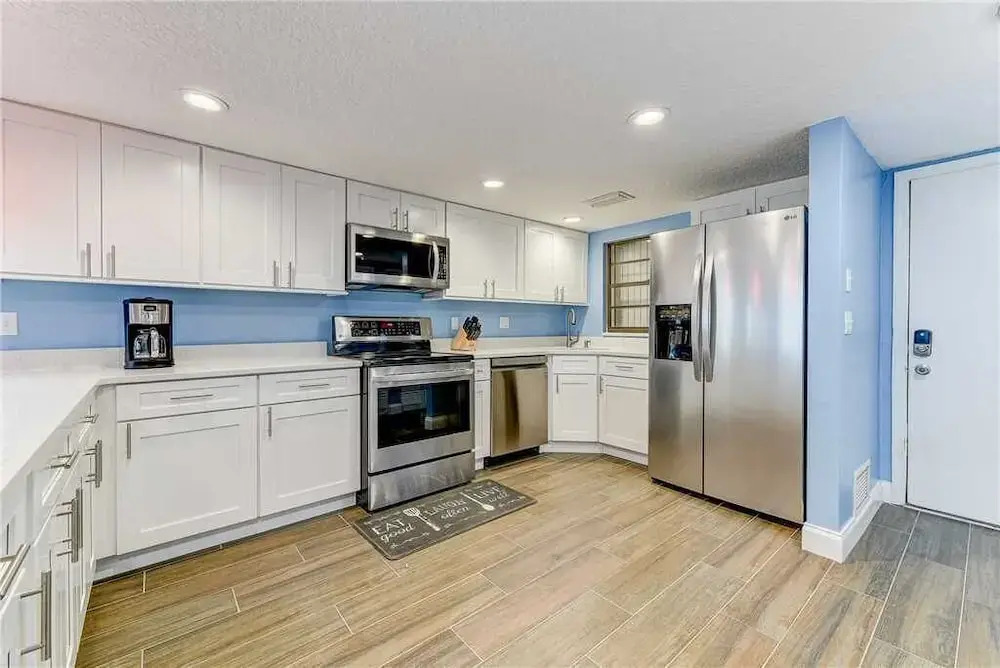 Island Retreat, Beach Front, 4 Bedrooms, Sleeps 12