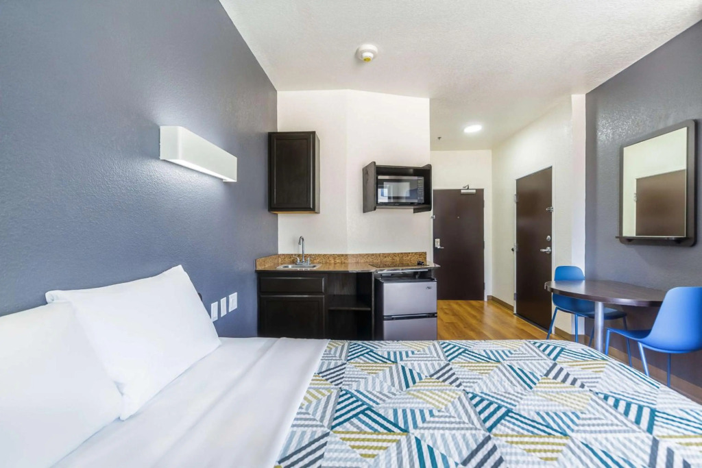 Motel 6-Laredo, TX - Airport