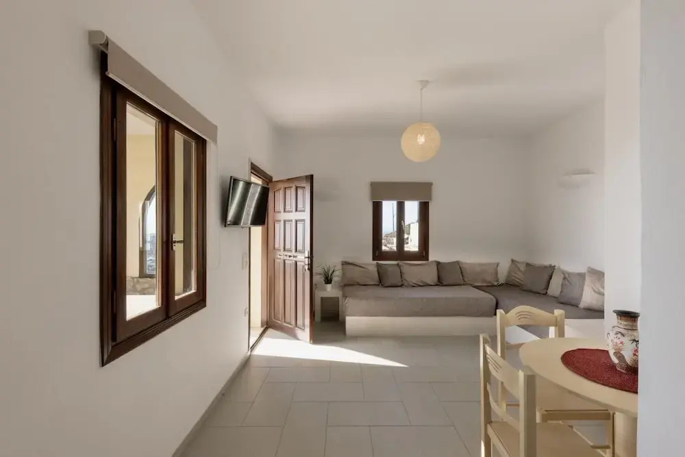 One bdr Apartment for 4-sea View-hot Tub-parking