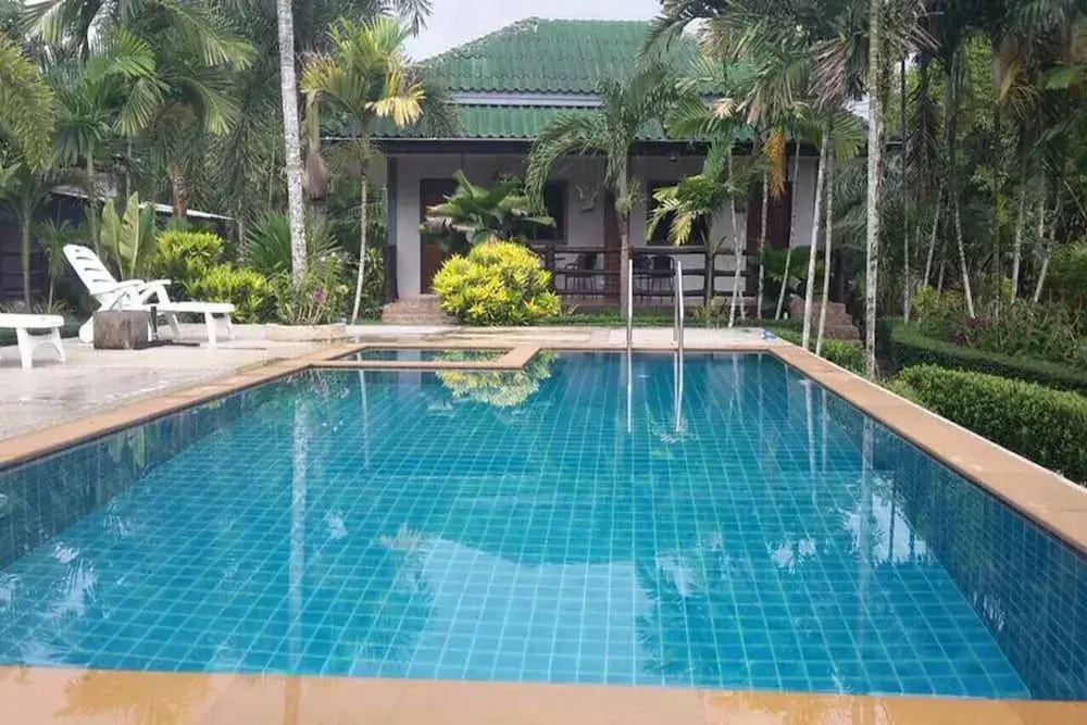 Ruenchan Resort at Saithai