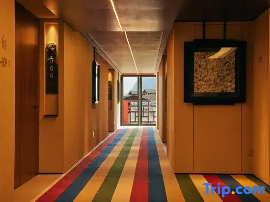 Meru Hotel