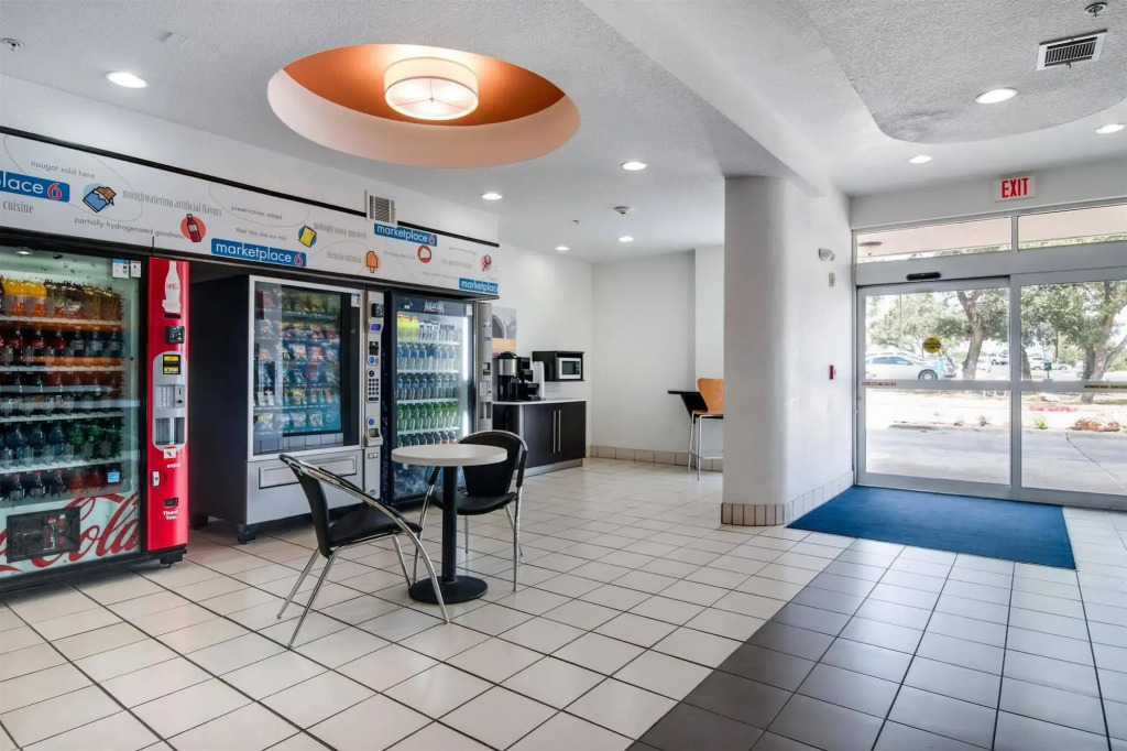 Motel 6-Cedar Park, TX