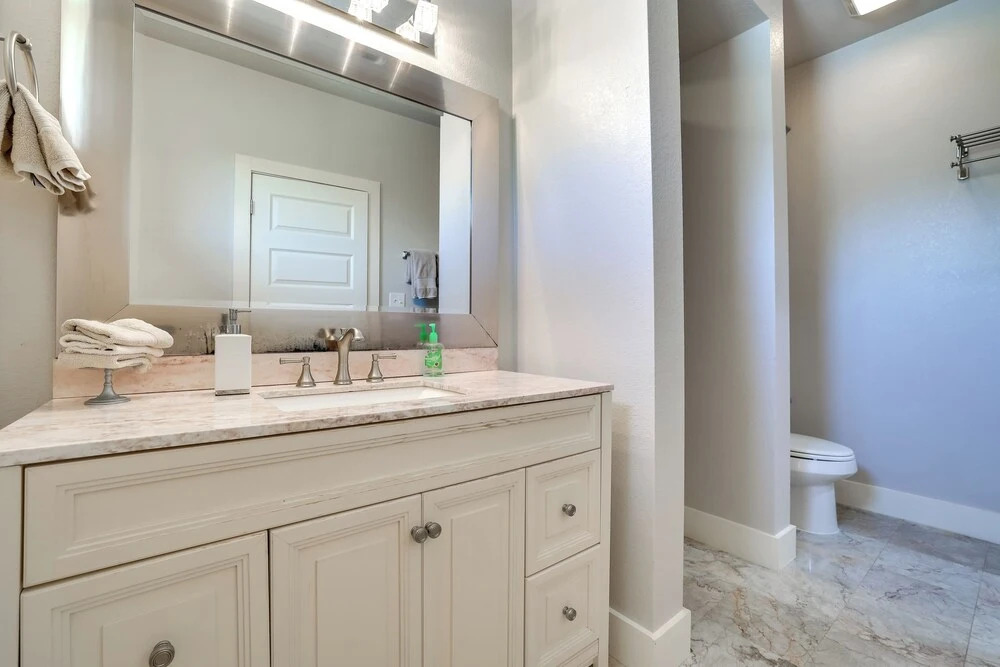 Modern Home < 1 Mi to Dwtn San Antonio & Riverwalk