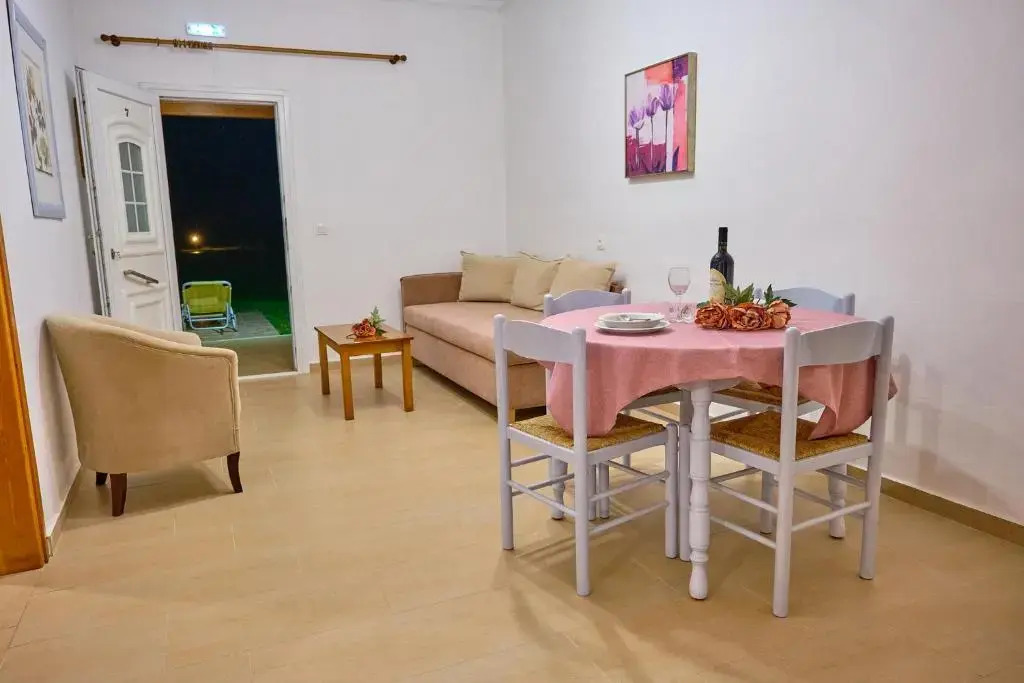 Beachside Bungalows Acharavi Corfu