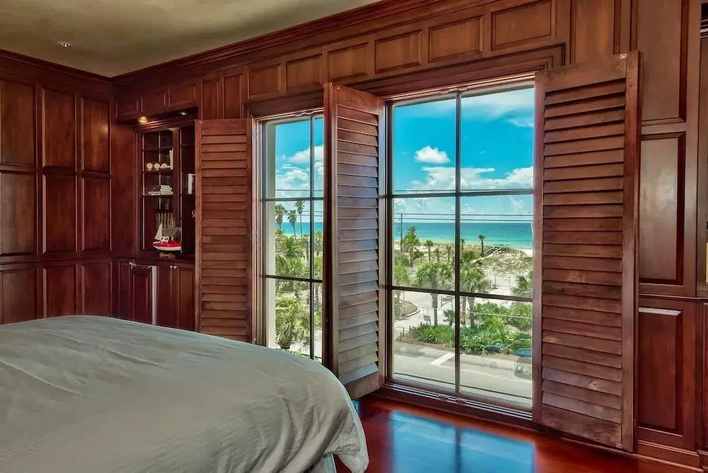 Villa Blanco 11 Bedroom Holiday Home by Five Star Properties