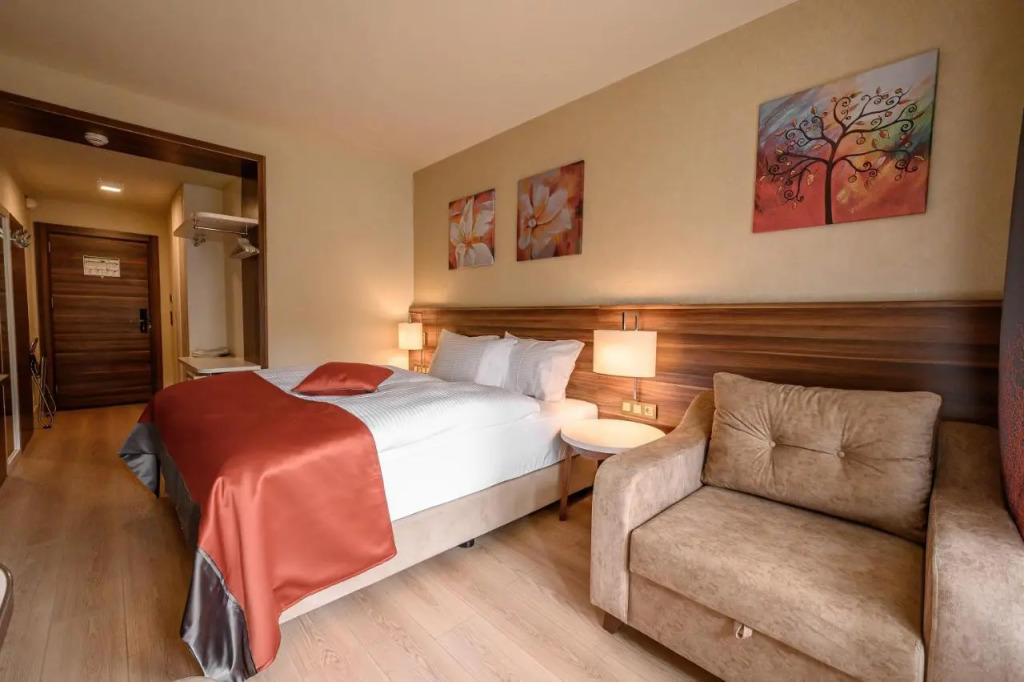 Sunday Schwarzbachtal Hideaway Resort