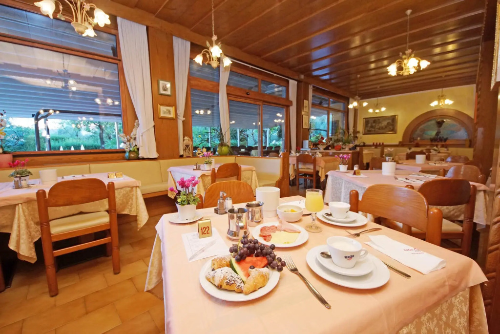 Hotel Alpi