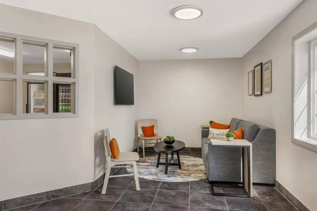 Sonesta Simply Suites Boston Burlington