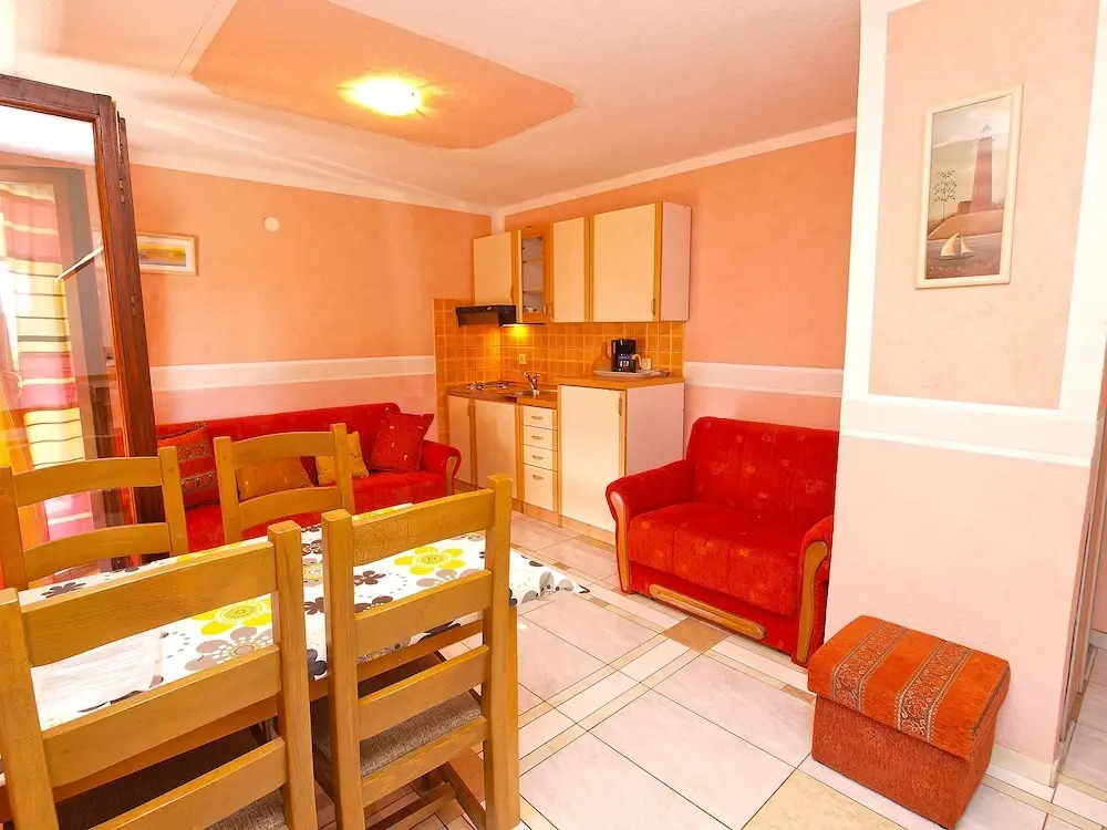 Apartments Orange 709