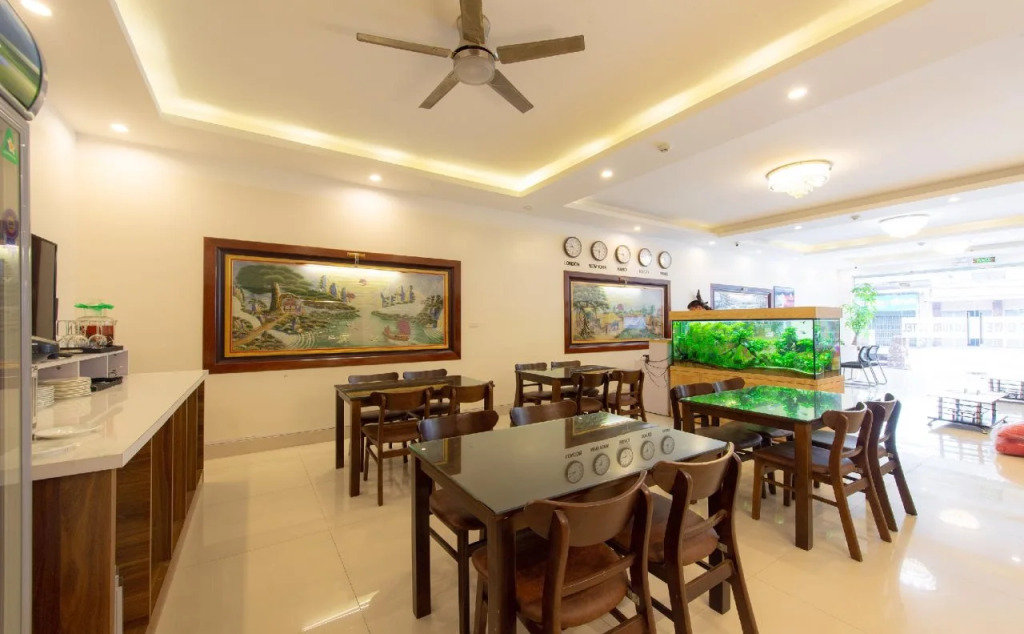 Luxury Airport Hotel & Spa