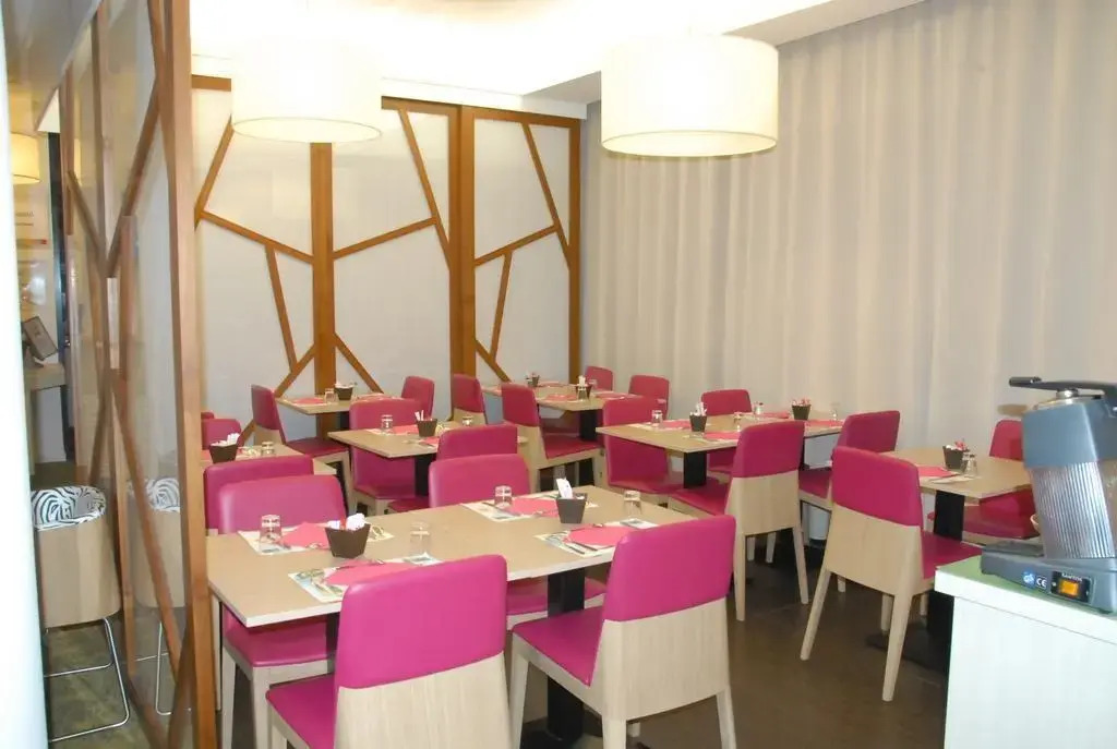 B&B HOTEL Marseille Centre La Timone