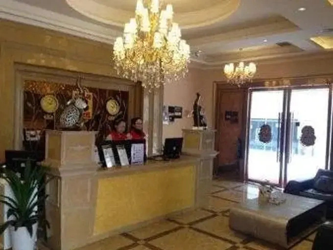 Super 8 Hotel Chongqing LongTouSi North Railway Station