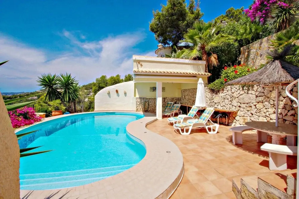 Los Llanos - sea view villa with private pool in Benissa