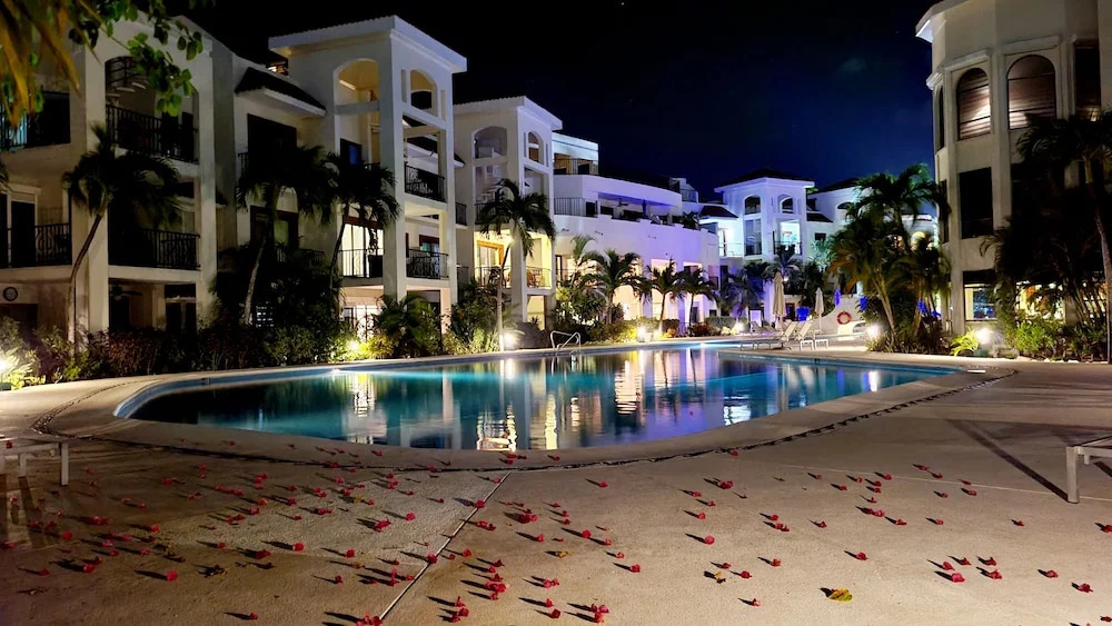 Paseo Del Sol Coral 106 3 Bedroom Condo by RedAwning
