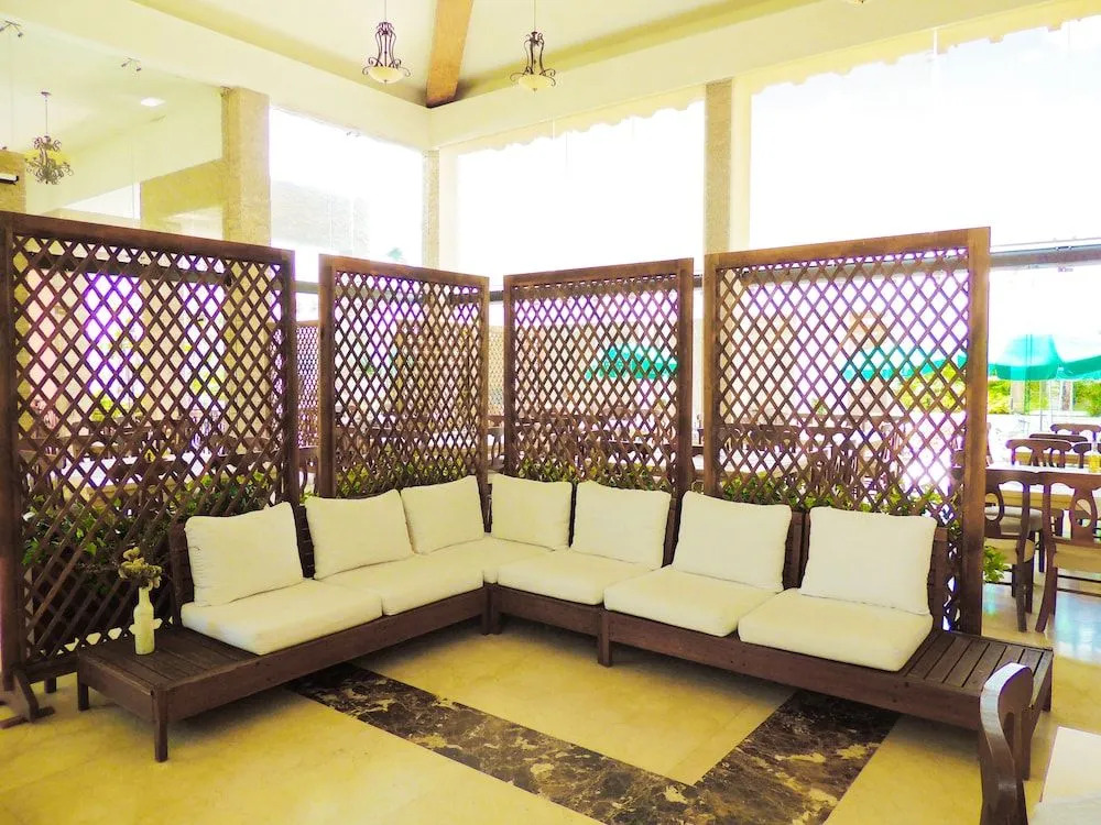 Royal Serennia Small Hotel Boutique