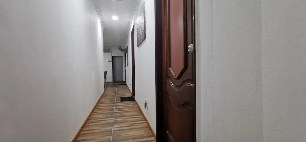 OYO Home 90372 Greybirds Hostel
