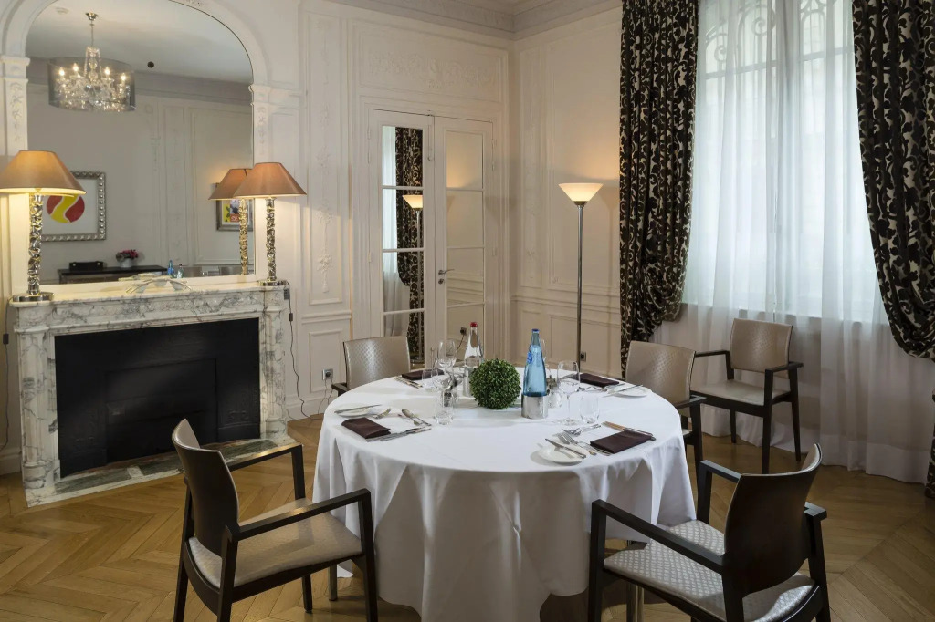 Majestic Hotel Spa - Champs Elysées