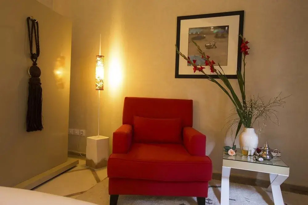 Riad Dar White