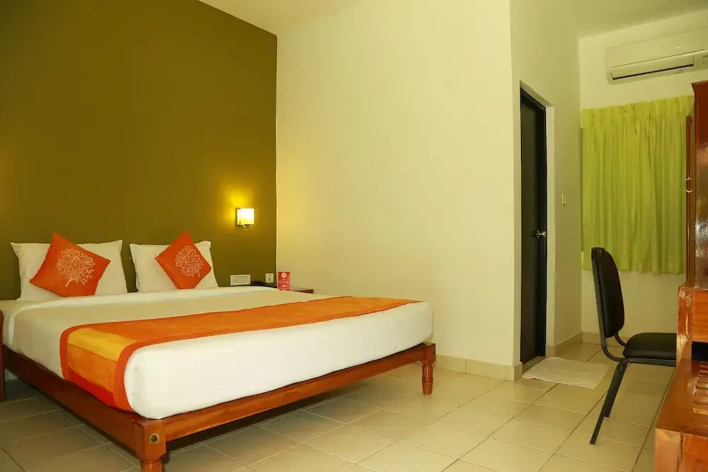 Super Collection O Kalady Near Airport