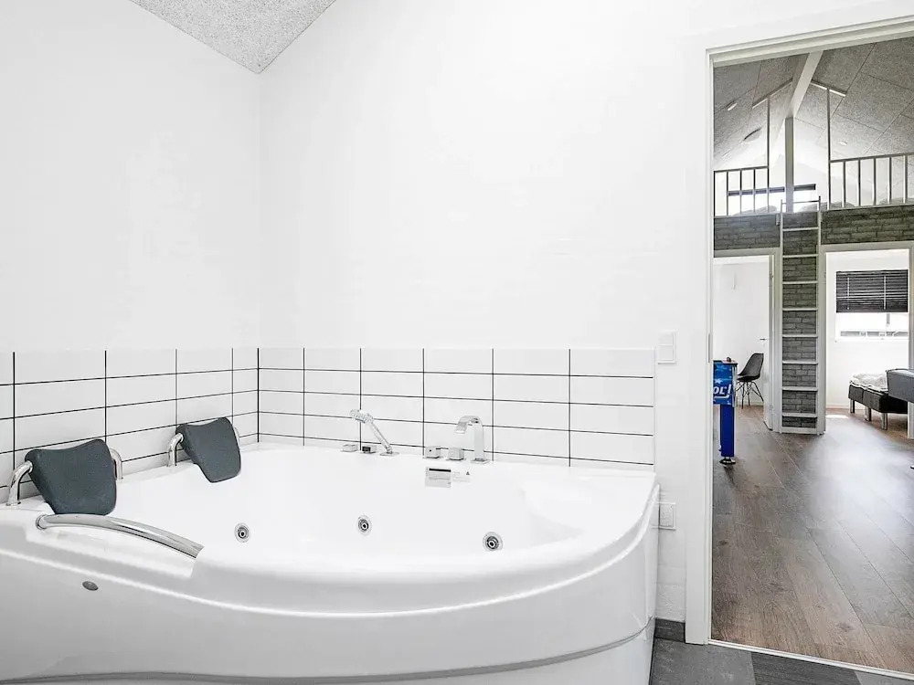 Luxurious Holiday Home With Private Whirlpool in Jutland
