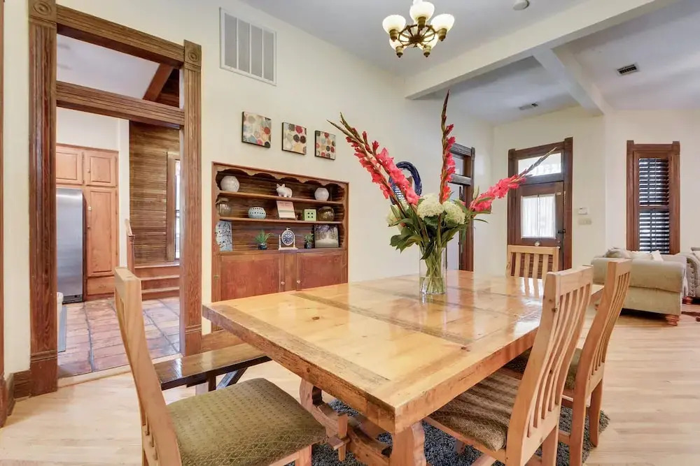 7BR 4BA Unique House and Cottage South Congress Austin by RedAwning