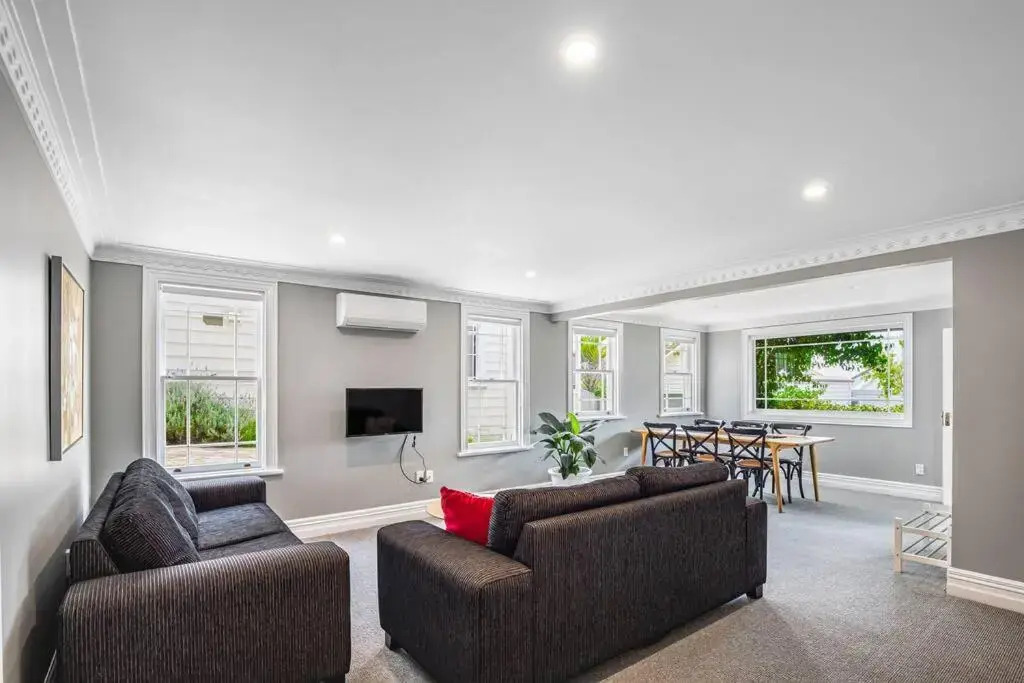 One-Bedroom Parnell Charmer