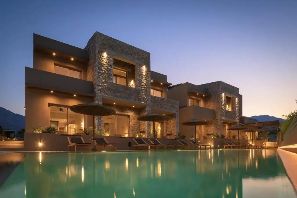 NERĒA Boutique Hotel