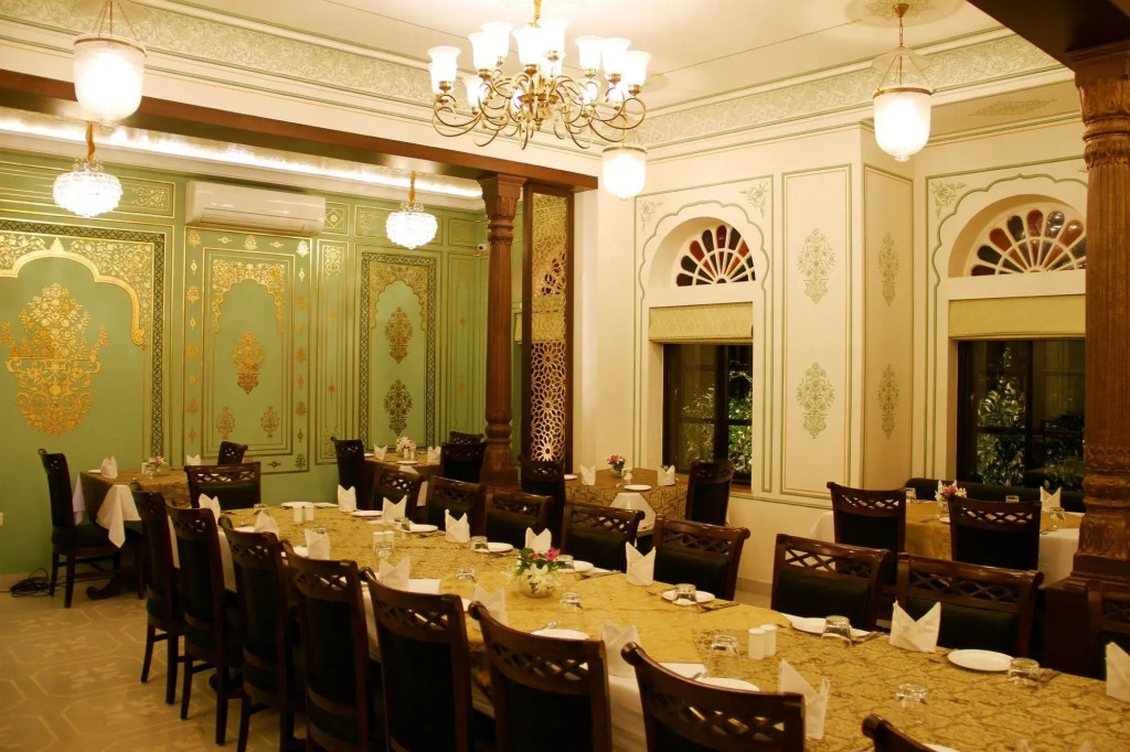 Grand Uniara A Heritage Hotel