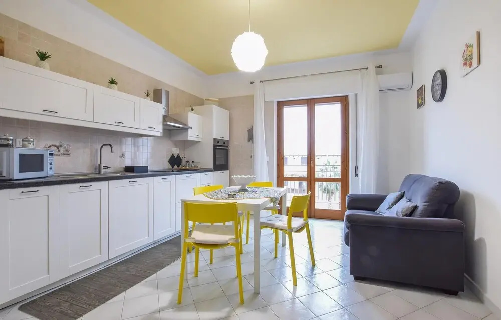 Awesome Apartment in Altavilla Milicia With 3 Bedrooms and Wifi