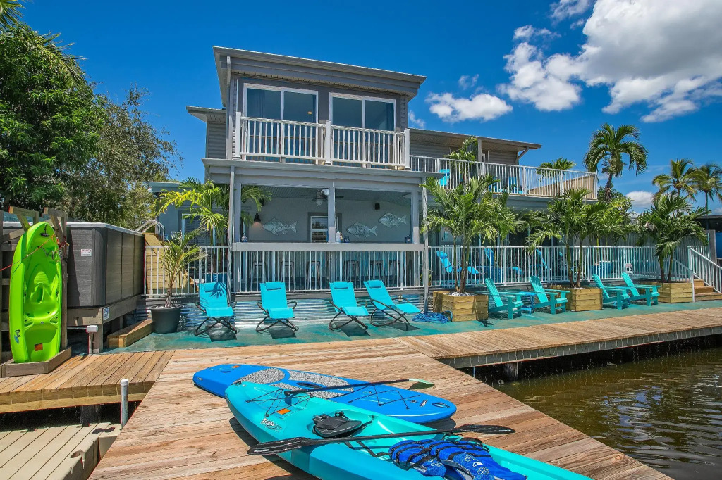 Latitude 26 Waterfront Boutique Resort - Bonita Springs