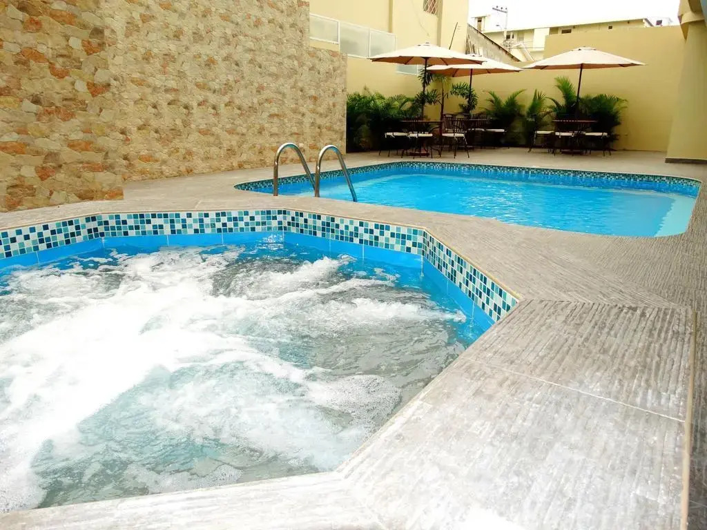Hotel Marvento Suites